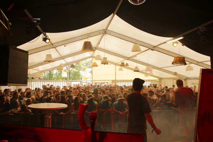Zeltbühne beim Lutzi Festival Freestyle Battle